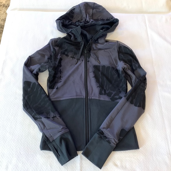 Lululemon Dance Studio Reversible Jacket, Size 4, Black (RARE) - Picture 12 of 16